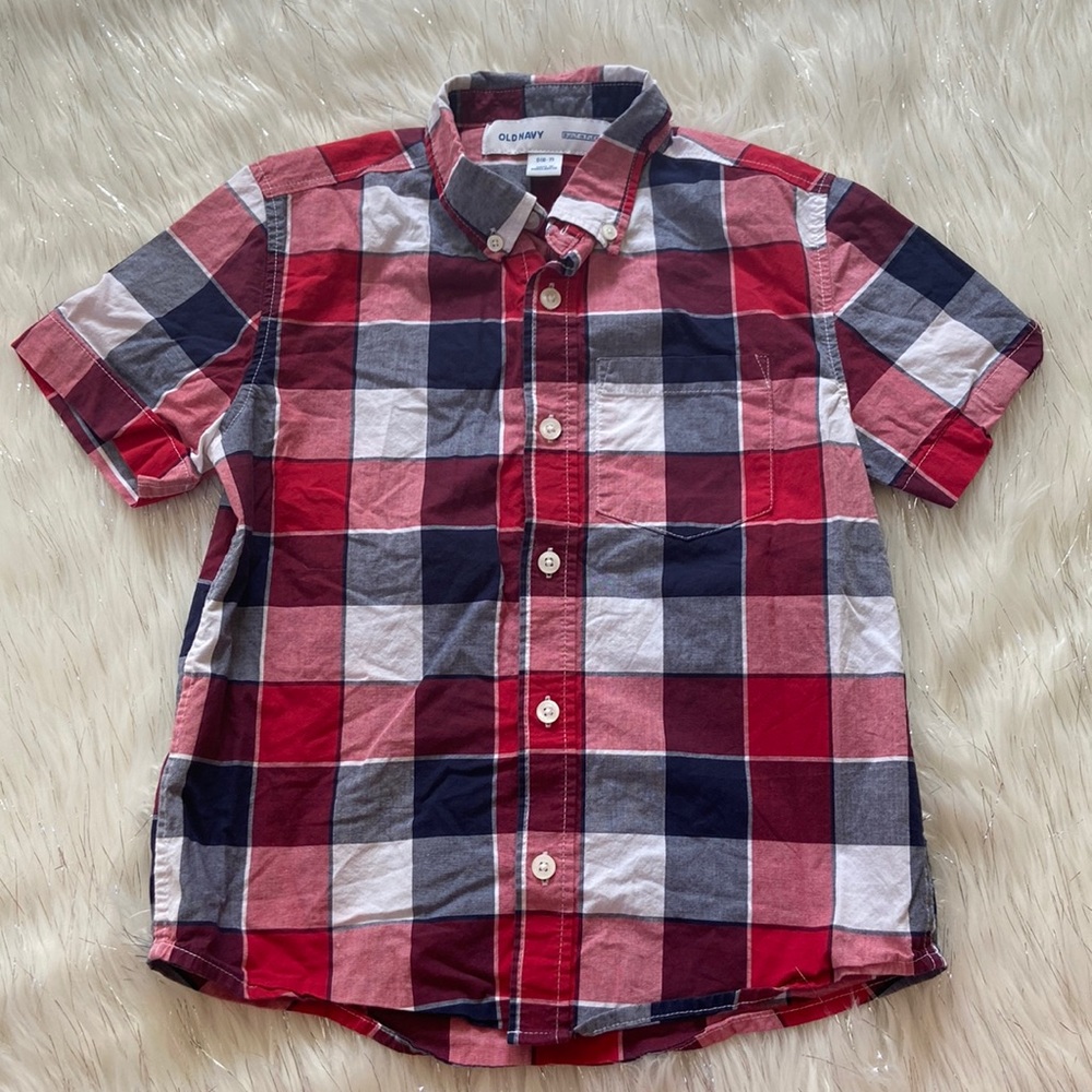 EUC Old Navy boys plaid button up size 6/7
